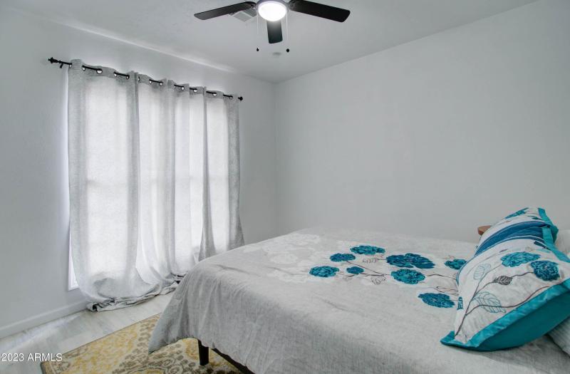 258 S Sutherland St Furnished-16