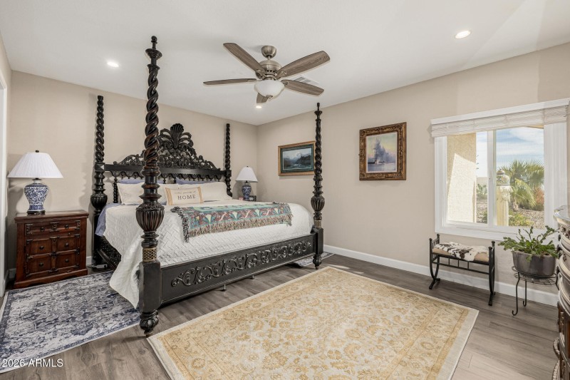 20 - Candlelight 12311