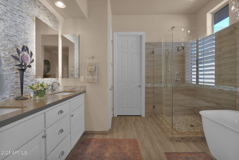 Resort Style Bath