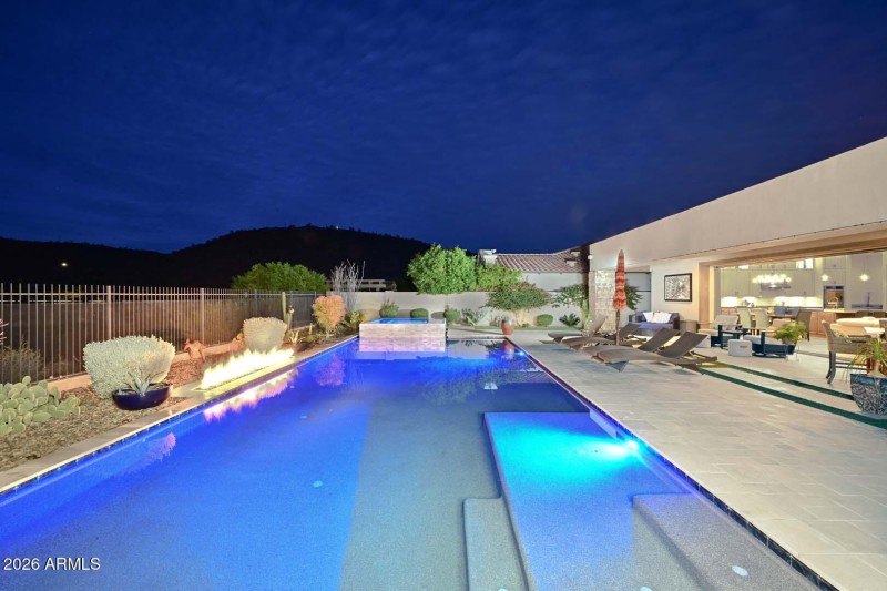 Night-Pool-Patio
