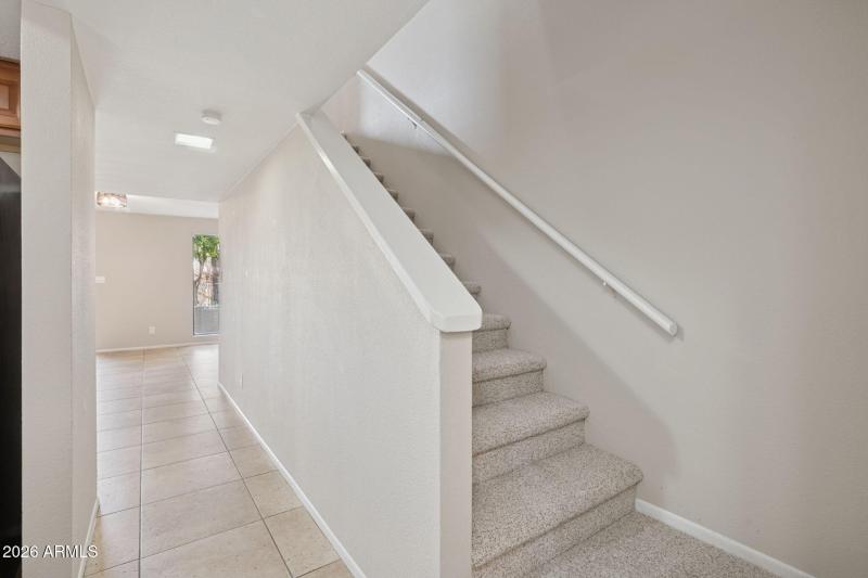 12-web-or-mls-935-n-granite-reef-rd-89