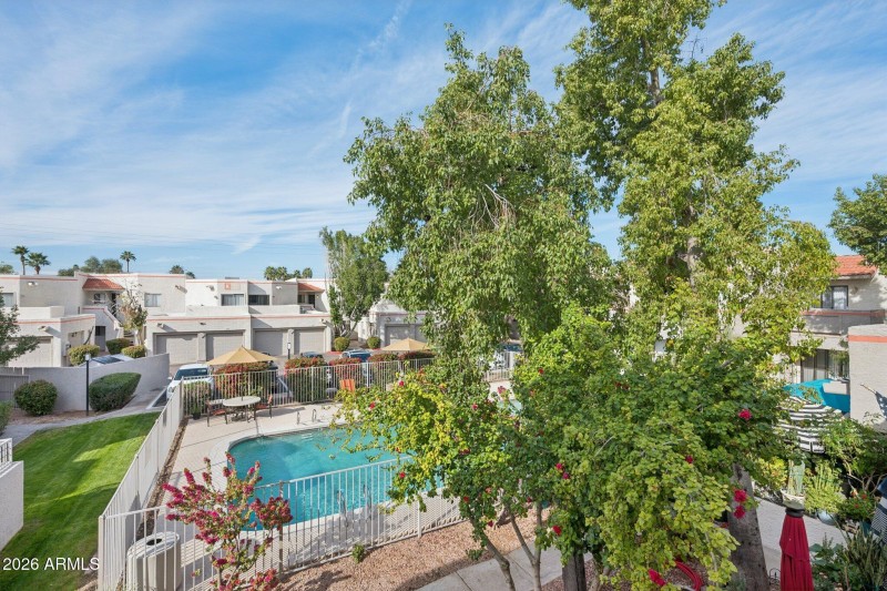 33-web-or-mls-935-n-granite-reef-rd-89