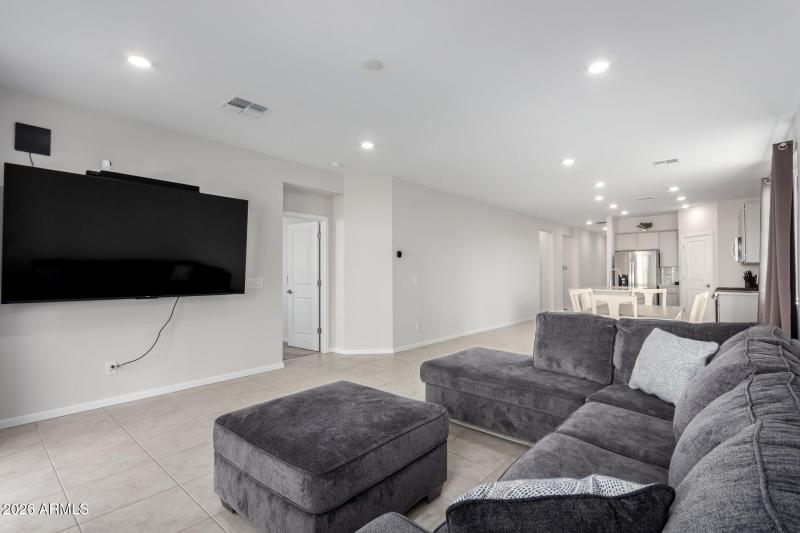 35650 W Mallorca Ave