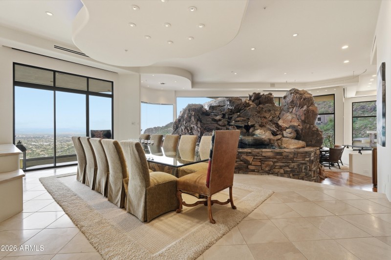 Distinguished Dining