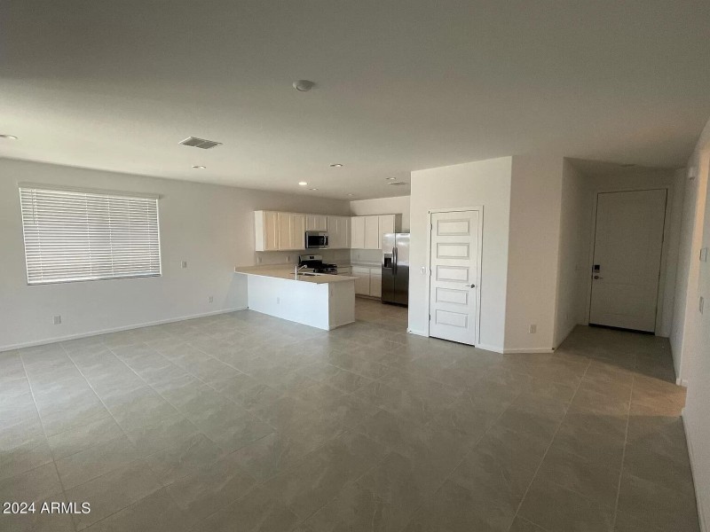 b68af2e320fab692754f08c9b581d0d9-uncropp