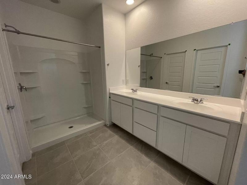 018563507f3b70a5caf2eff1276e27c8-uncropp