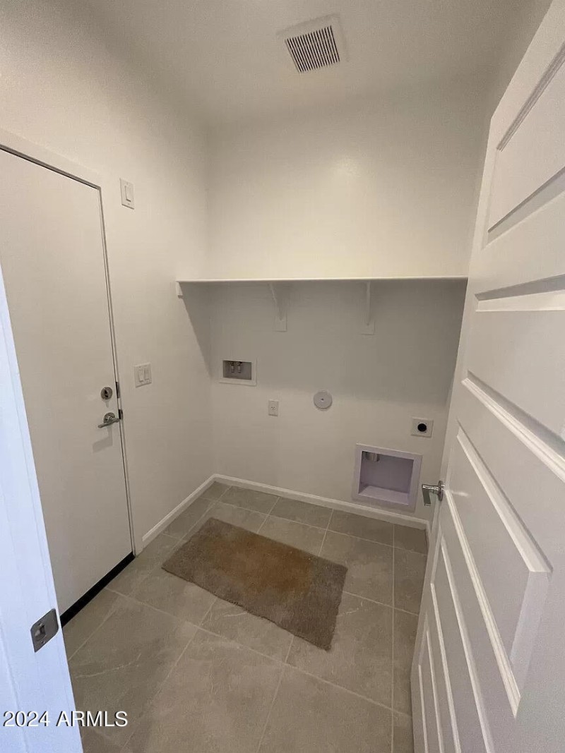 46055e584f6983de1b757aa31a5bd968-uncropp