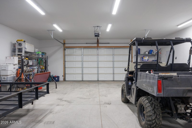 7312 N Reed - Workshop Interior View 3