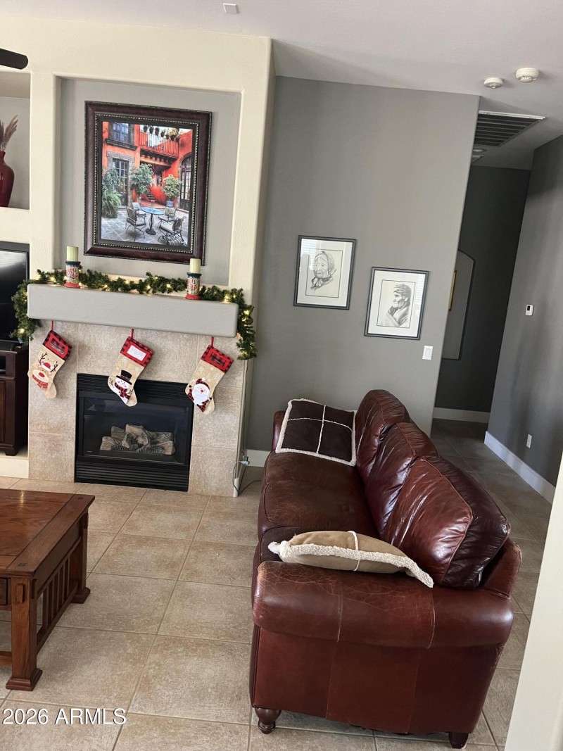 07BE4A89-FC6B-4575-8CD6-5B923D2A2076