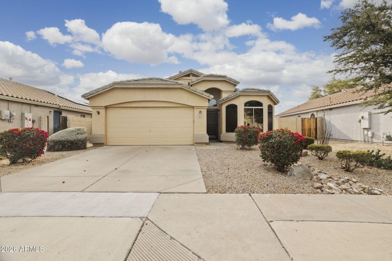 16125 W Latham St Goodyear - 203