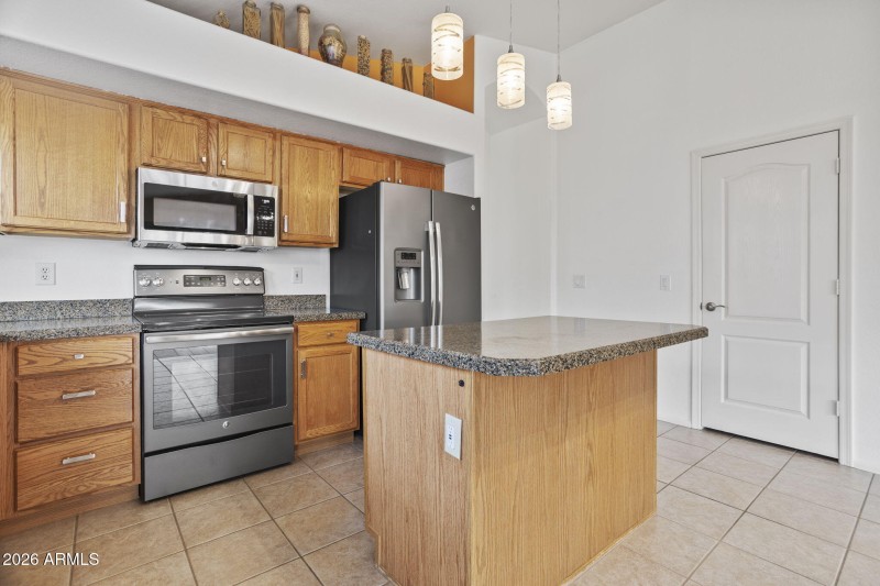 16125 W Latham St Goodyear - 243