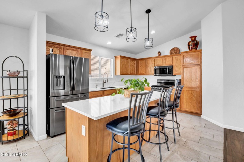 8-web-or-mls-13980 W Maunna Loa-8