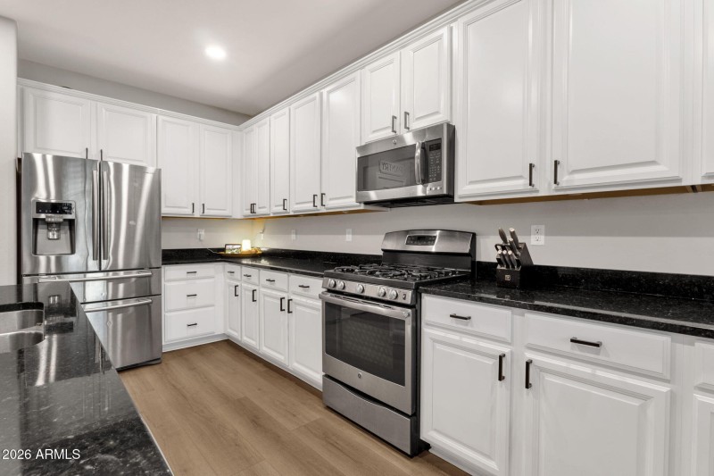 Kitchen w/ SS appliances