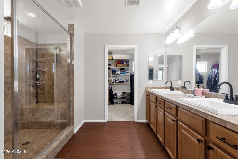 Primary bathroom w/ extra large shower