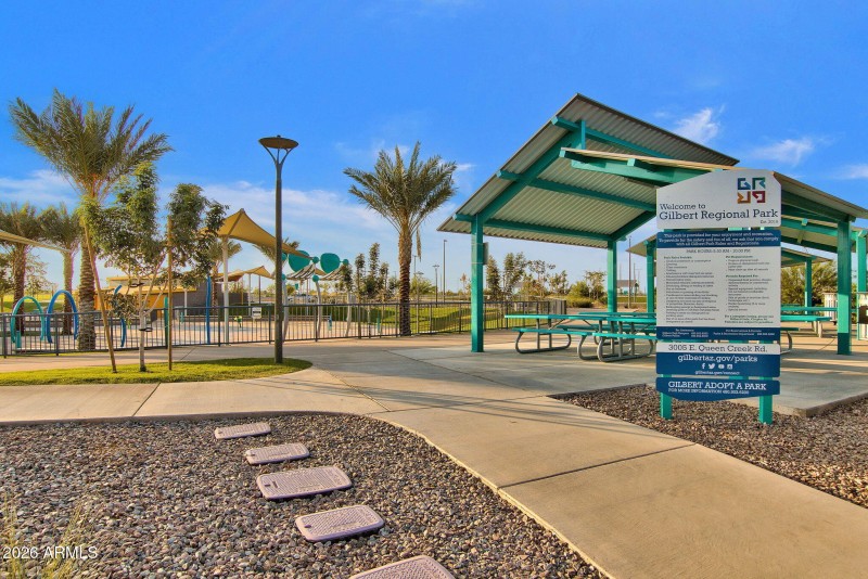 Gilbert Regional Park walking distance