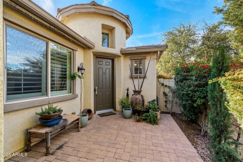 003__4591 E Waterman St