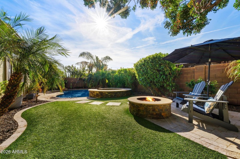 020__4591 E Waterman St