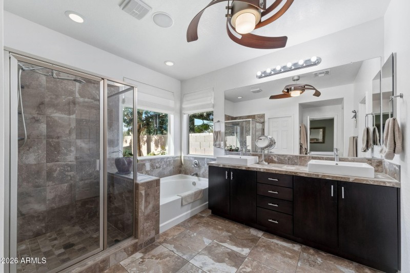 023__4591 E Waterman St