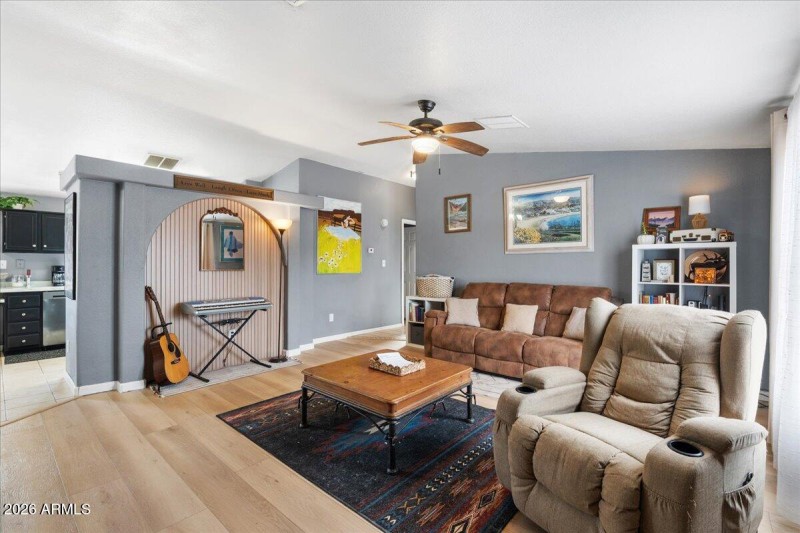 04-Entry to Living Room