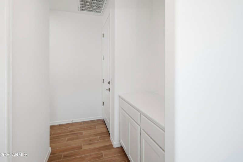 Acacia Foothill-vacant-06