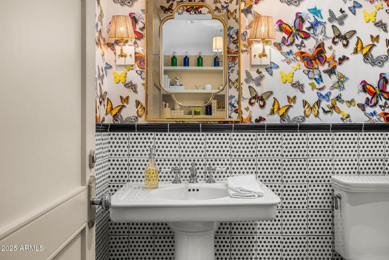 powder room2
