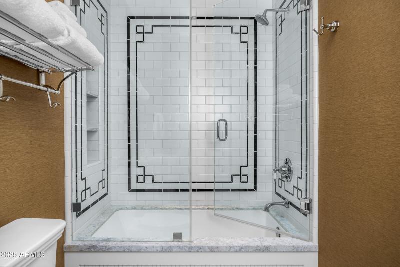 guest bathroom2_1