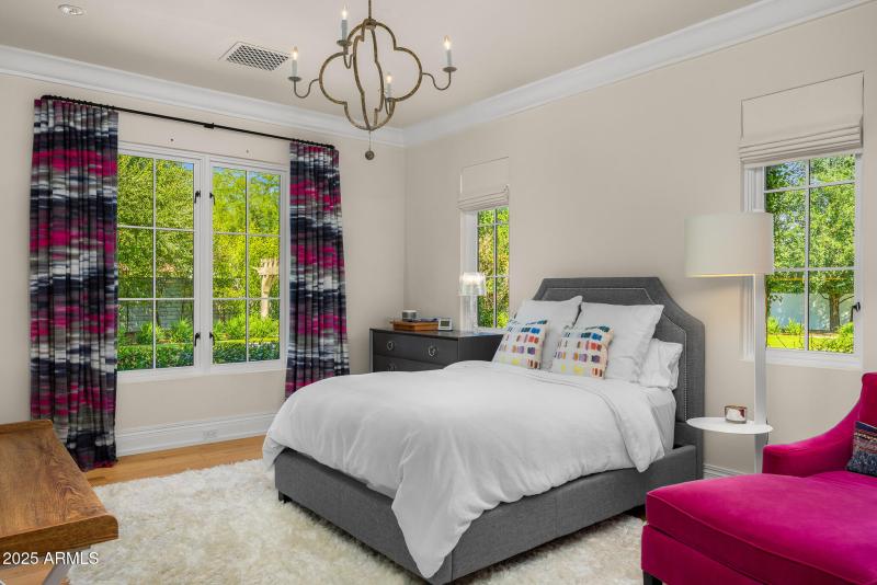 guest bedroom3
