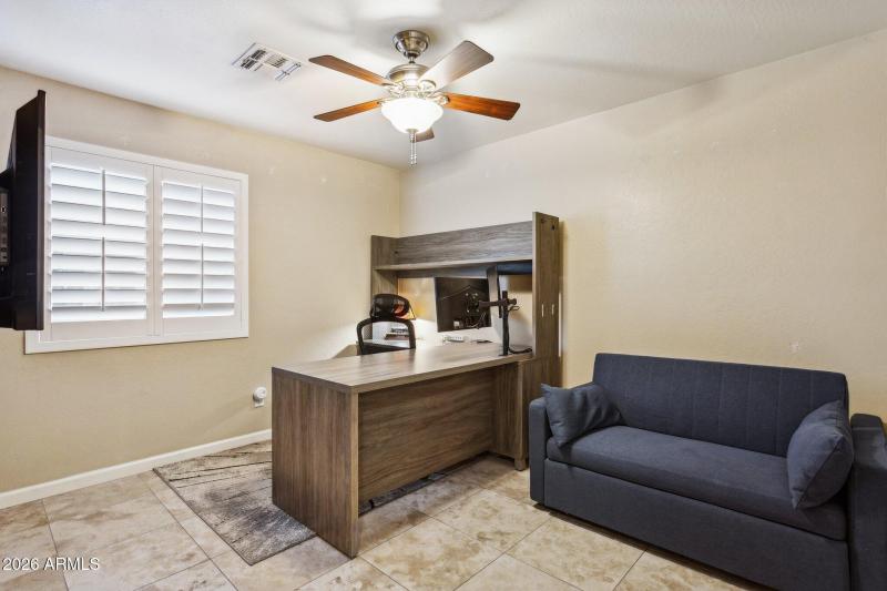 Third bedroom or large office