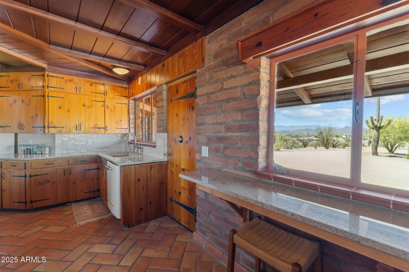 890 W Palo Verde Dr