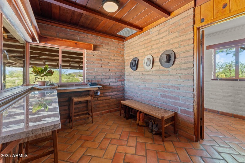 890 W Palo Verde Dr