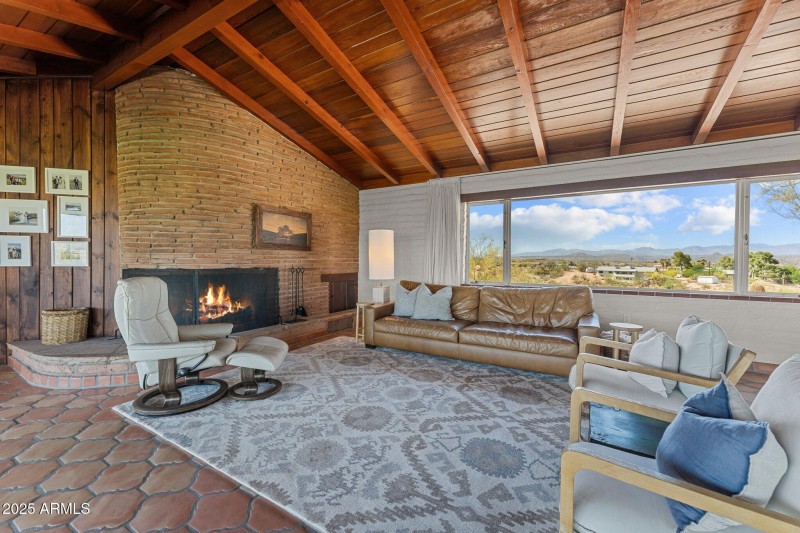 890 W Palo Verde Dr