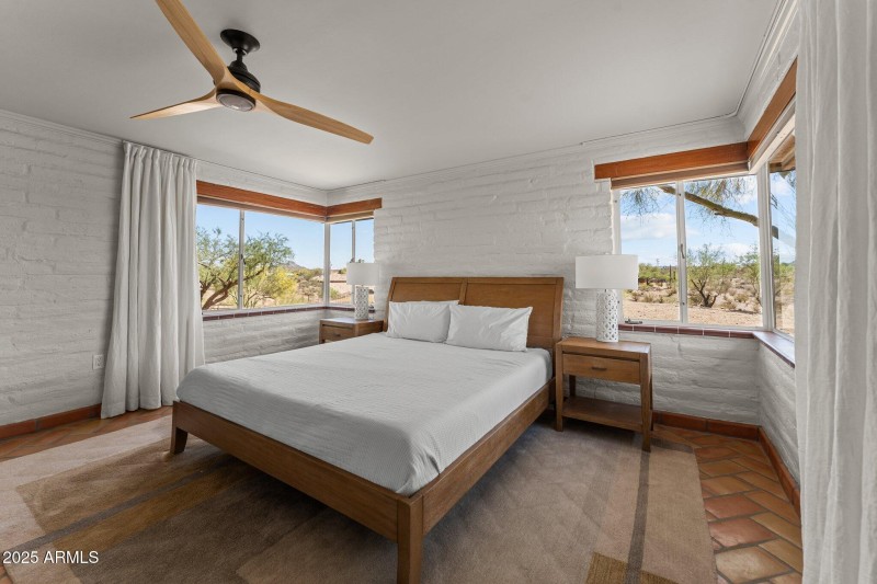 890 W Palo Verde Dr