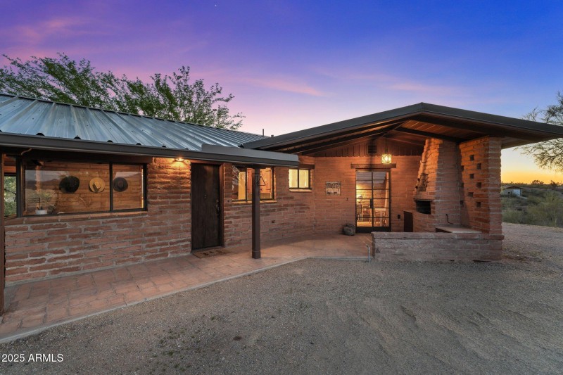 890 W Palo Verde Dr