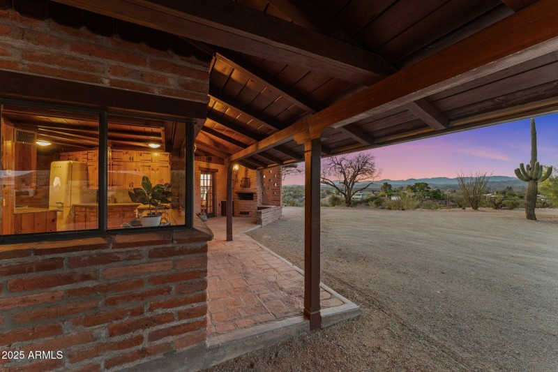 890 W Palo Verde Dr
