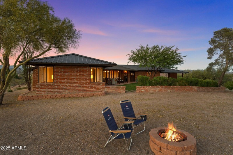 890 W Palo Verde Dr