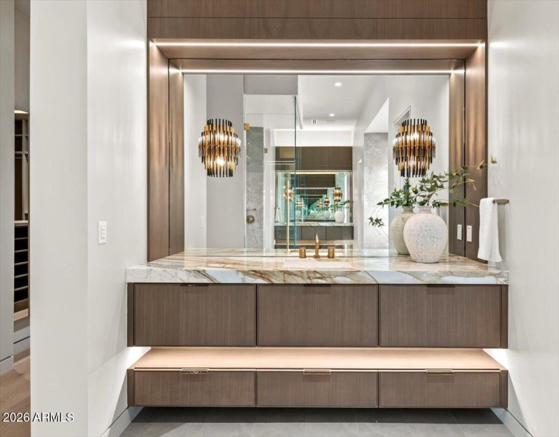 040-9790 N 56th St 88