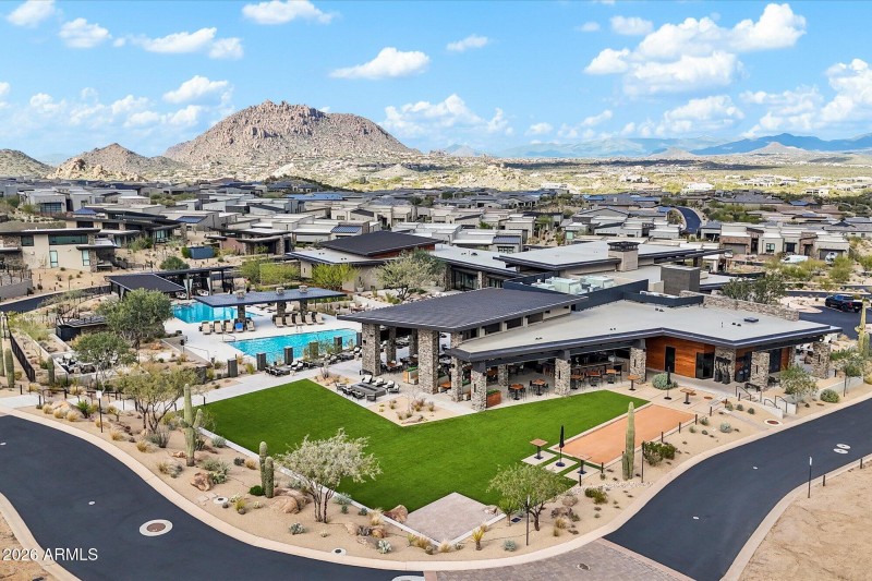 Community Mountain House