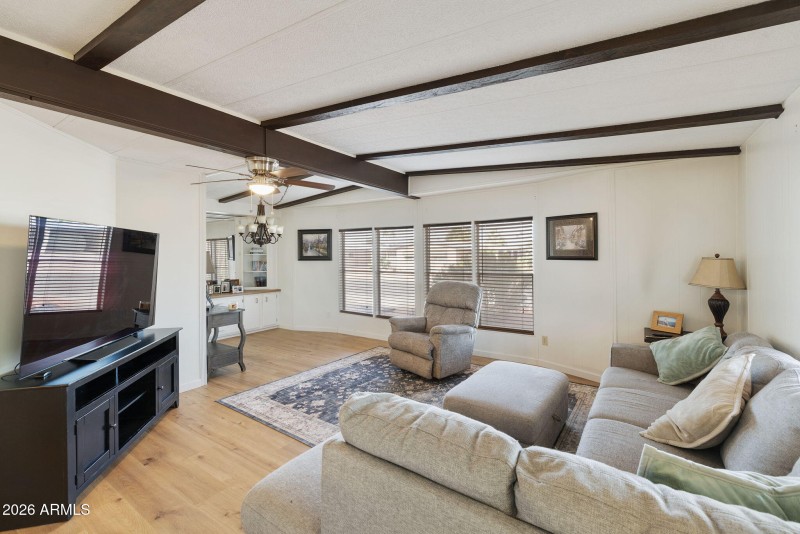 25-web-or-mls-dlb_2615-dlb_2619