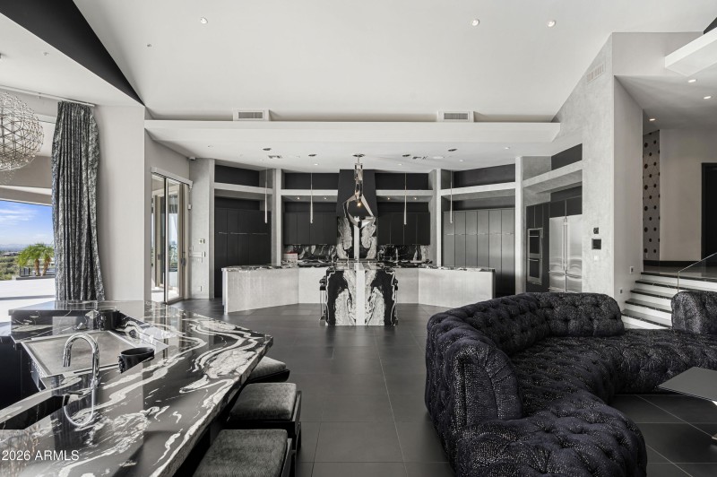 10324 E Calle De Las Brisas-17_1