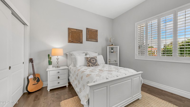 2731 E Capricorn Pl (40)