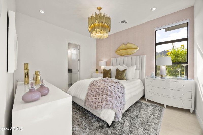 47-web-or-mls-13917-n-prospect-trl