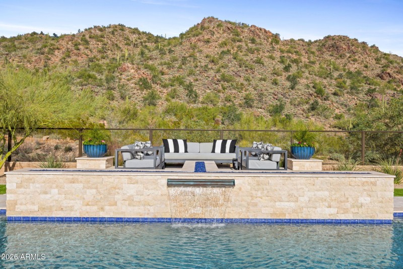 57-web-or-mls-13917-n-prospect-trl