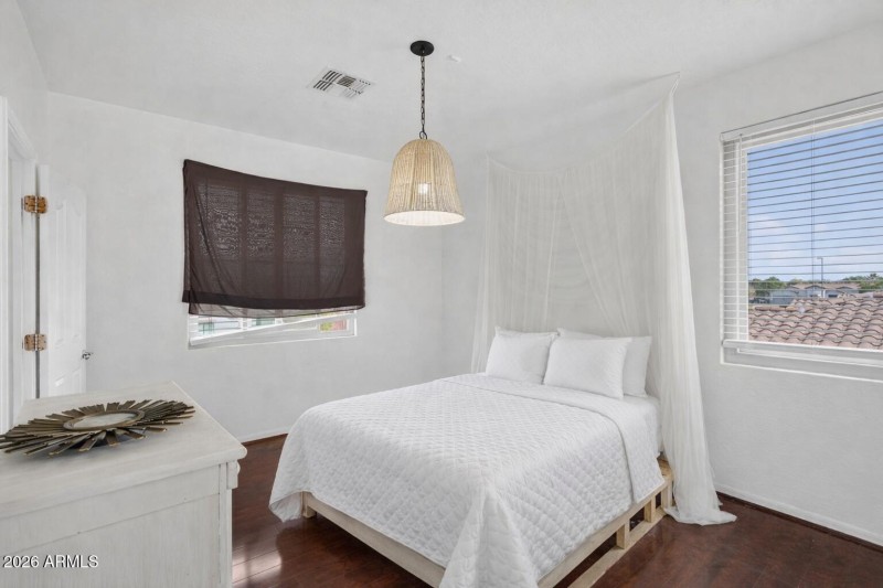 11C0153A-4FBF-4A0B-A8A3-90A67C838D23