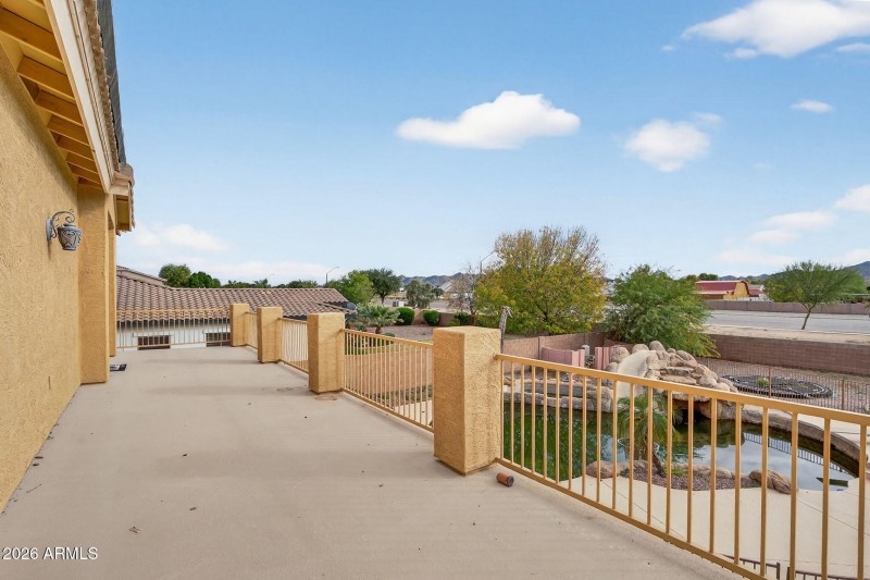 31-web-or-mls-Ravenswood_31