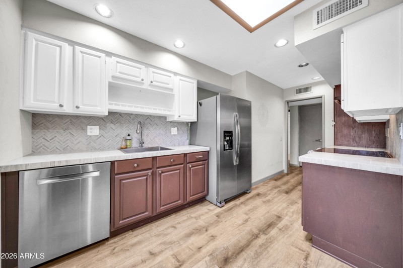 9422 W Manzanita Dr-12