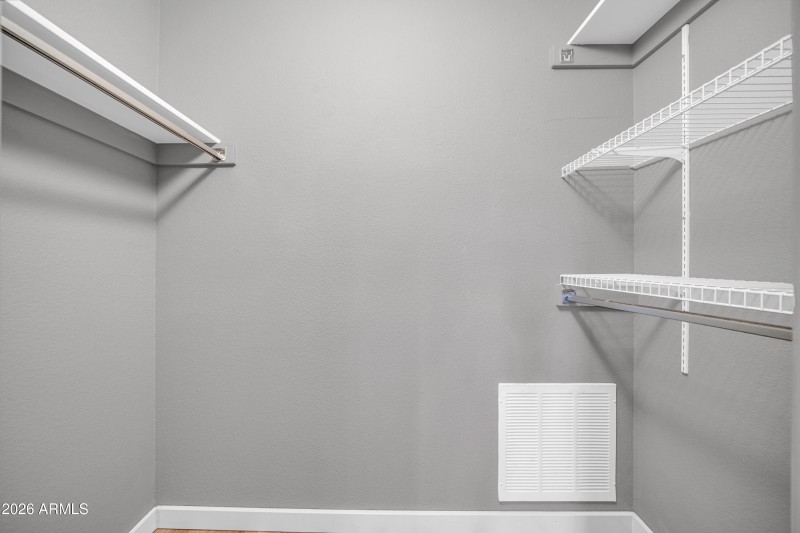 9422 W Manzanita Dr-20