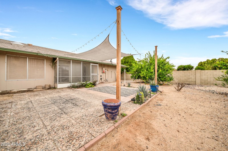 9422 W Manzanita Dr-34