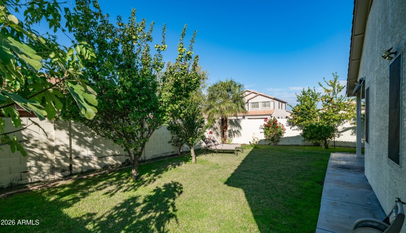 25084 N 68th Ave Exterior Photos-12