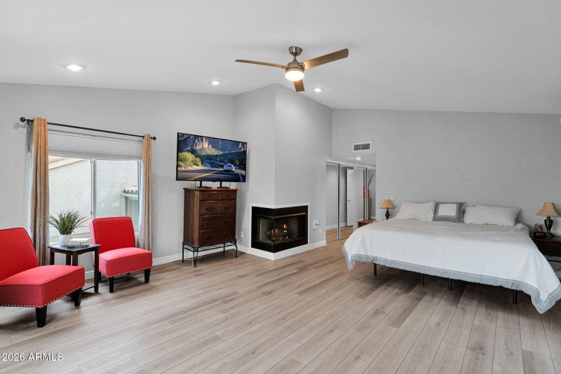 Primary Bedroom w Gas Fireplace