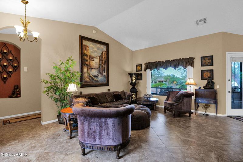 5534 Feather Bush - 06Living Room